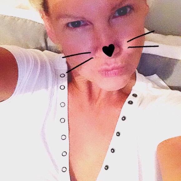 Meet your Posher, Hydee - Picture 4 of 4